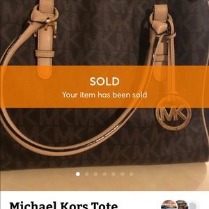 Michael Kors Tote With Free Mk leather cleaner ❤️